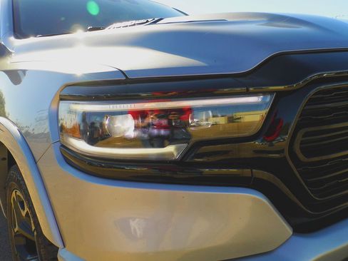 Used 2022 RAM 1500 Limited image 8