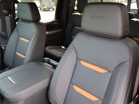 New 2026 GMC Sierra 2500 AT4 w/ AT4 Premium Plus Package AWD/4WD image 15