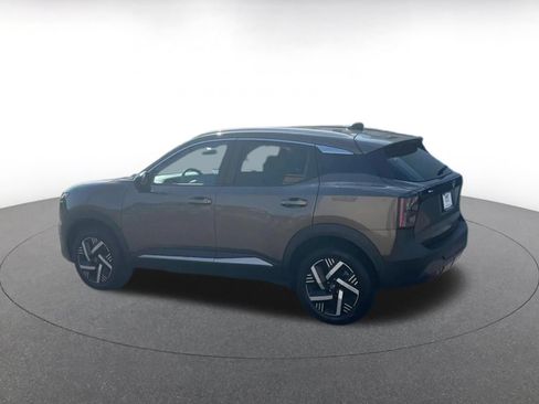 Used 2026 Nissan Kicks SV FWD image 10