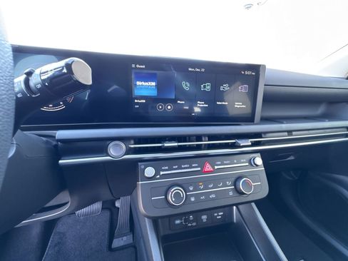 New 2026 Hyundai Tucson SE image 12