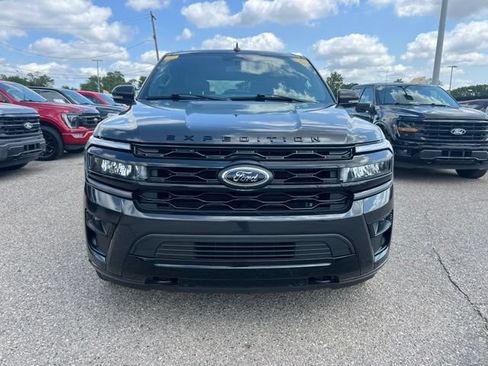 Certified 2022 Ford Expedition Limited AWD/4WD image 2