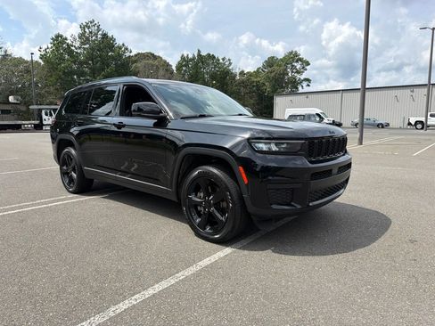 Certified 2023 Jeep Grand Cherokee L Laredo AWD/4WD image 4