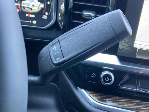 New 2026 GMC Sierra 1500 Elevation w/ LPO, Elevation Black Package AWD/4WD image 23