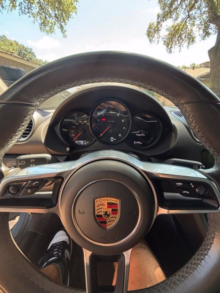 Used 2017 Porsche 718 Cayman RWD image 7