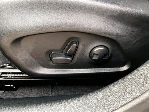 Used 2023 Jeep Compass Limited AWD/4WD image 34