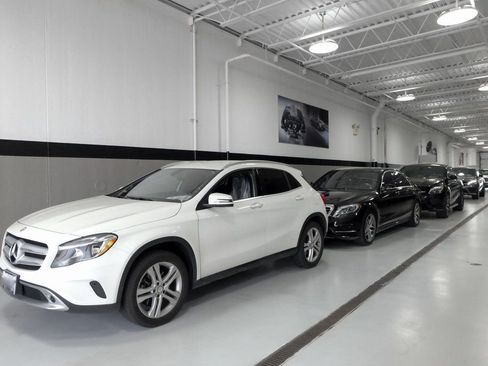 Used 2026 Mercedes-Benz C 300 4MATIC Sedan image 30