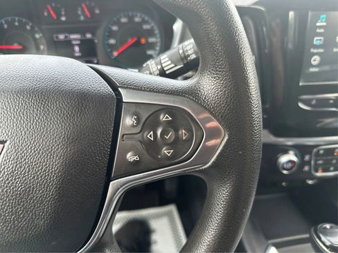 Used 2018 Chevrolet Traverse LS image 31