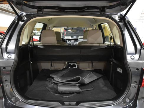 Used 2014 MAZDA MAZDA5 Touring image 41