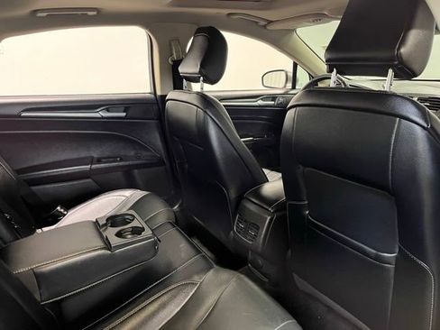 Used 2020 Ford Fusion Titanium image 14