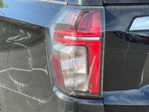 Used 2022 Chevrolet Tahoe LT w/ LT Signature Plus Package image 11