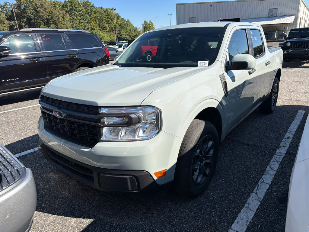 Used 2023 Ford Maverick XLT w/ XLT Luxury Package FWD image 2