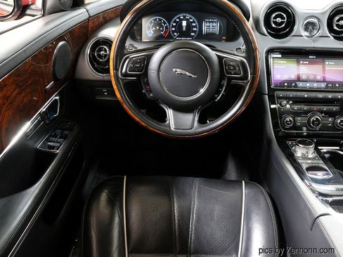 Used 2018 Jaguar XJ R-Sport AWD/4WD image 17