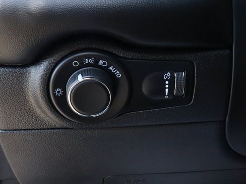 Used 2025 Dodge Durango GT AWD/4WD image 15