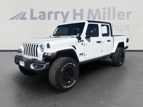 Used 2022 Jeep Gladiator Sport AWD/4WD image 1
