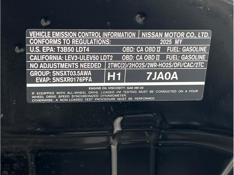 Used 2025 Nissan Armada Platinum AWD/4WD image 25