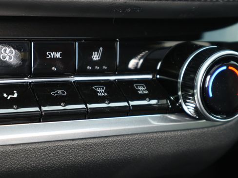 New 2026 Chevrolet Equinox RS w/ LPO, Floor Liner Package image 4