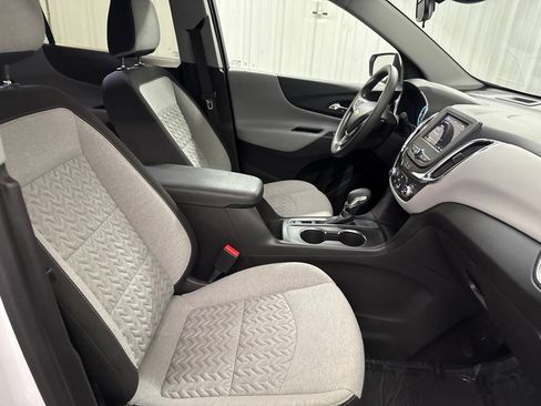 Used 2023 Chevrolet Equinox LT FWD image 19