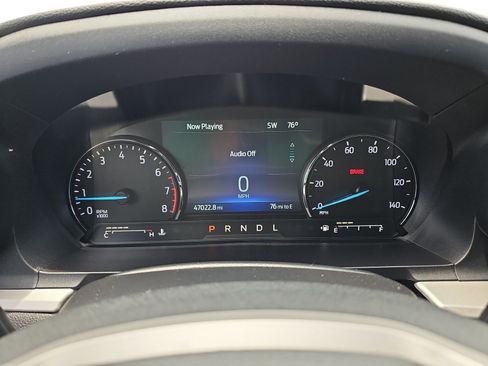 Used 2022 Ford Explorer XLT w/ Equipment Group 202A AWD/4WD image 16