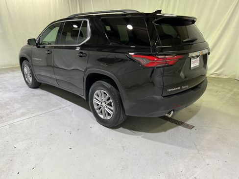 Used 2023 Chevrolet Traverse LT FWD image 8
