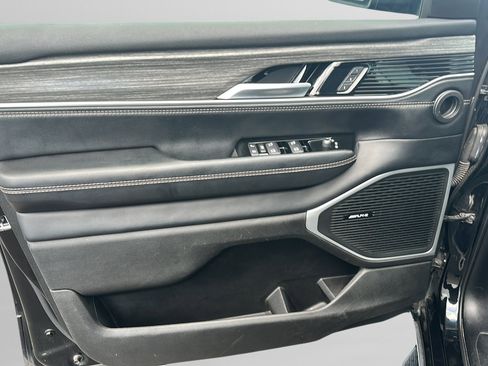 Used 2024 Jeep Wagoneer Series III image 20