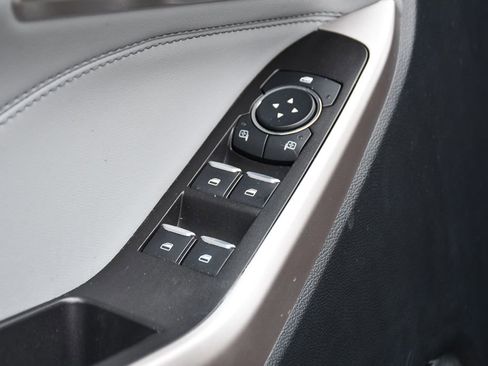 Used 2023 Ford Explorer XLT w/ Equipment Group 202A image 24