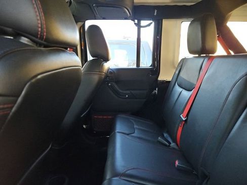 Used 2017 Jeep Wrangler Unlimited Rubicon image 7