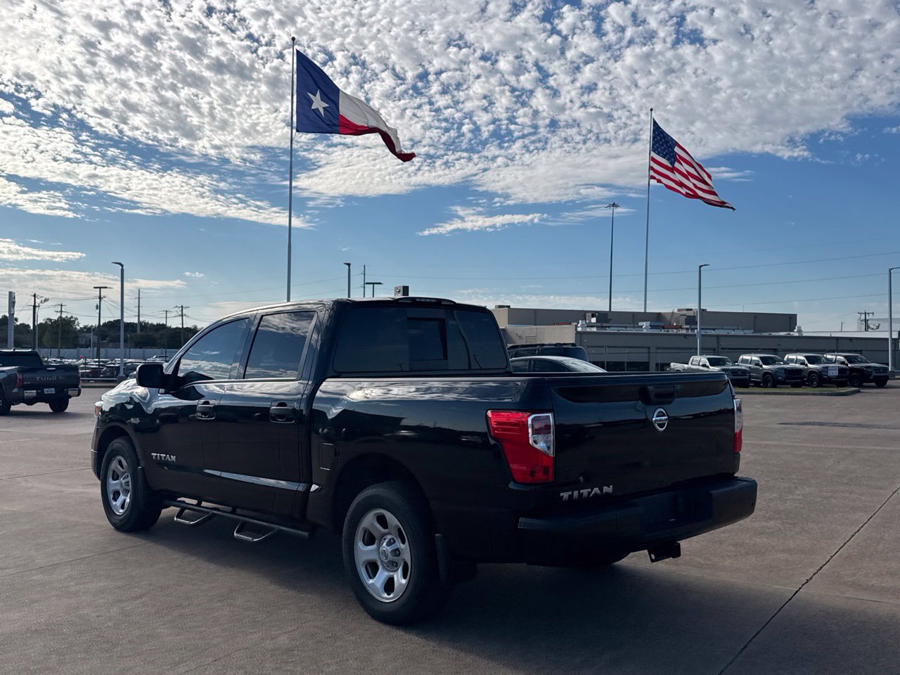 Used 2021 Nissan Titan S w/ S Utility Package RWD image 23