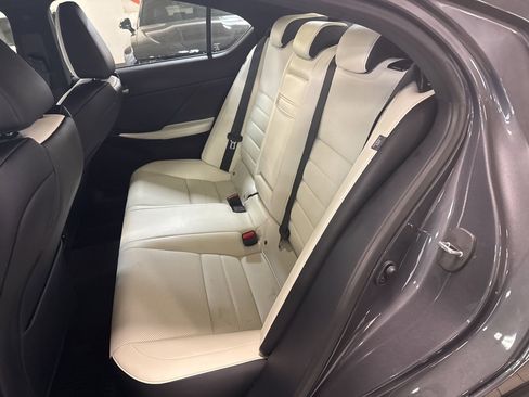 Used 2025 Lexus IS 350 F Sport image 21