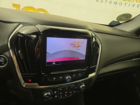 Certified 2023 Chevrolet Traverse LT FWD image 21