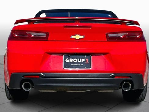 Used 2018 Chevrolet Camaro LT image 4