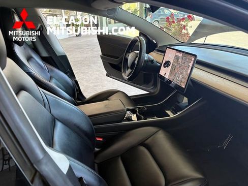 Used 2019 Tesla Model 3 Standard Range Plus RWD image 18