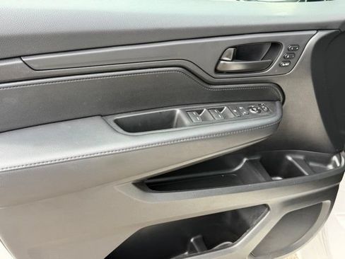 Used 2025 Honda Odyssey Sport-L image 12
