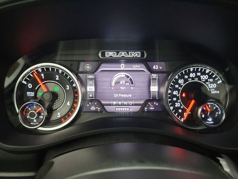 Used 2019 RAM 3500 Laramie image 14