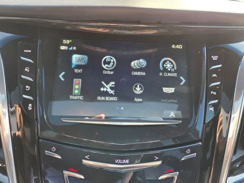 Used 2017 Cadillac Escalade ESV Platinum AWD/4WD image 32