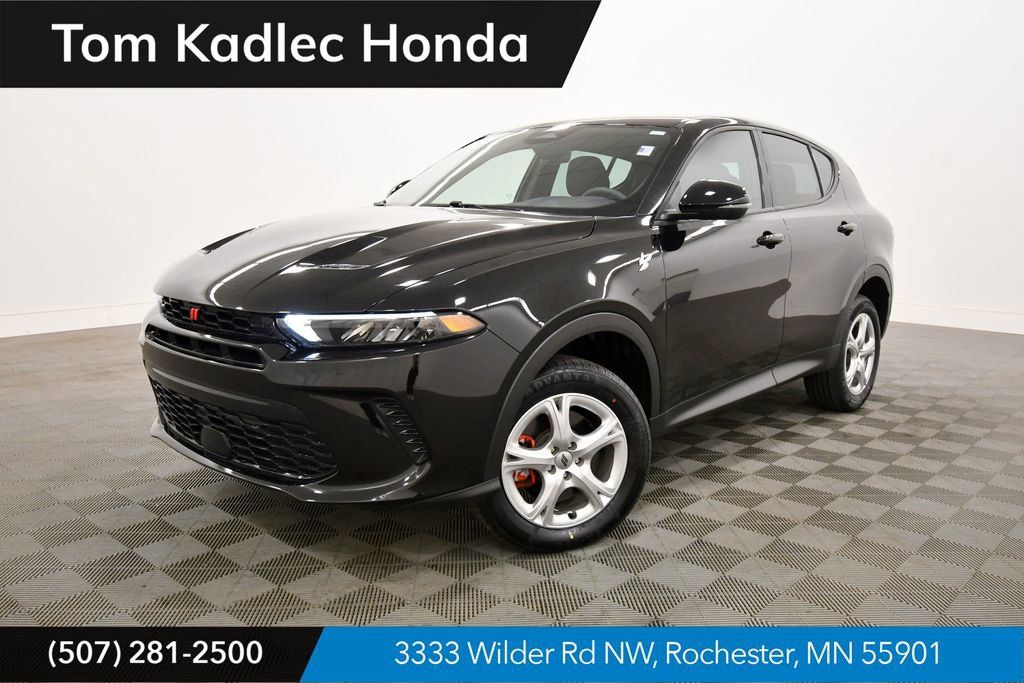 Used 2023 Dodge Hornet GT w/ Cold Weather Group AWD/4WD image 1