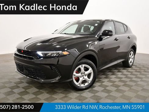 Used 2023 Dodge Hornet GT w/ Cold Weather Group AWD/4WD image 1