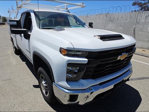 Used 2024 Chevrolet Silverado 2500 W/T w/ WT Convenience Package RWD image 6