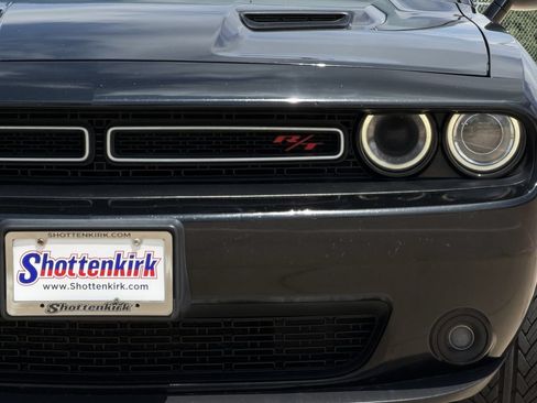 Used 2015 Dodge Challenger R/T w/ Quick Order Package 28B R/T RWD image 8