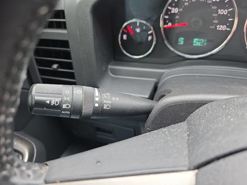 Used 2011 Jeep Liberty Limited image 20