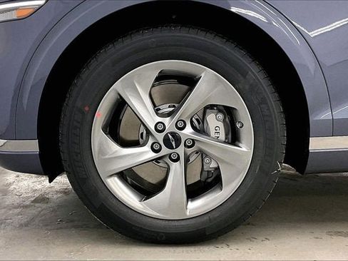 New 2026 Genesis GV70 2.5T Select image 35