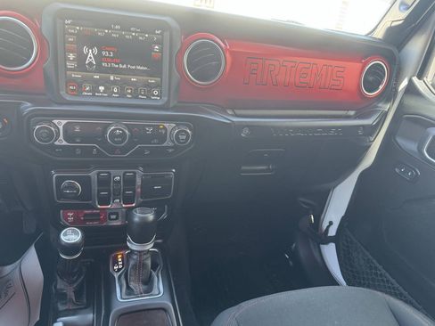 Used 2020 Jeep Wrangler Unlimited Rubicon AWD/4WD image 13