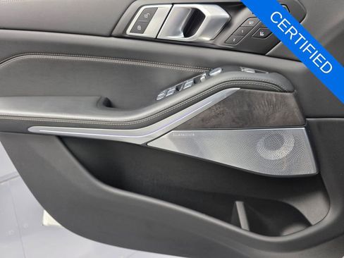 Certified 2025 BMW X7 M60i AWD/4WD image 26