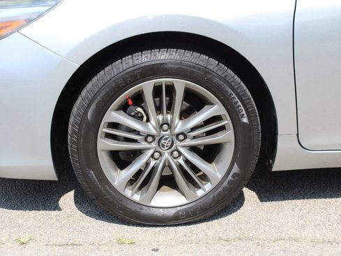Used 2017 Toyota Camry SE FWD image 32