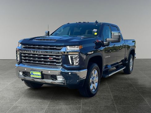 Used 2022 Chevrolet Silverado 2500 LTZ w/ LTZ Premium Package image 3