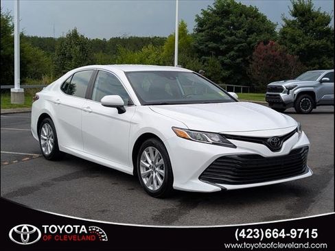 Used 2020 Toyota Camry LE FWD image 1