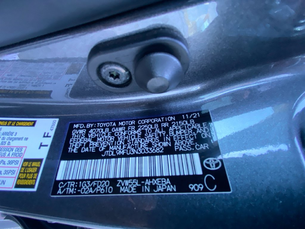 Used 2022 Toyota Prius LE AWD/4WD image 27