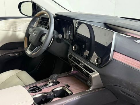 Used 2025 Lexus RX 350 FWD image 36