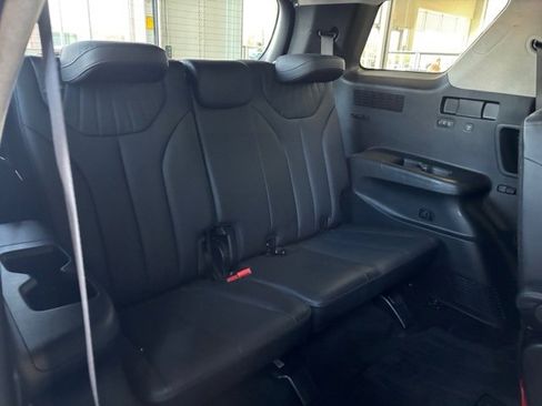 Used 2024 Hyundai Palisade Limited image 15