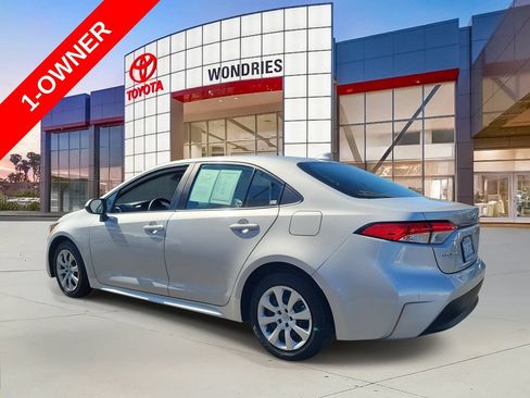 Used 2024 Toyota Corolla LE FWD image 5