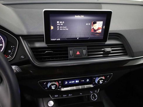 Used 2019 Audi Q5 2.0T Premium Plus w/ Premium Plus Package AWD/4WD image 30